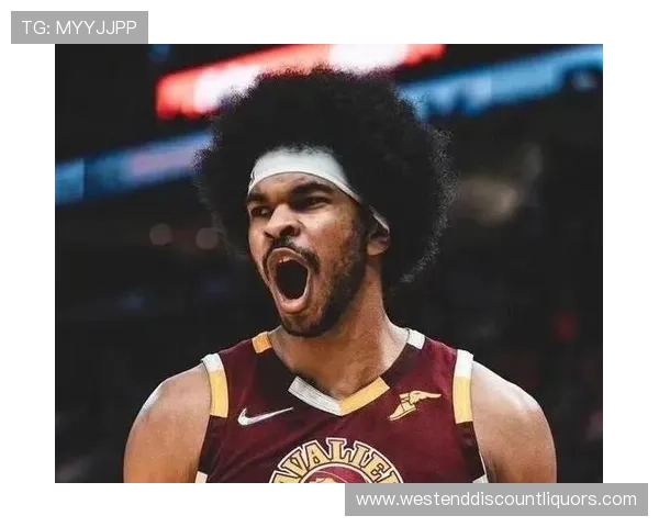 怀特利用挡拆突击提升中距离命中率，带动球队关键时刻得分爆发